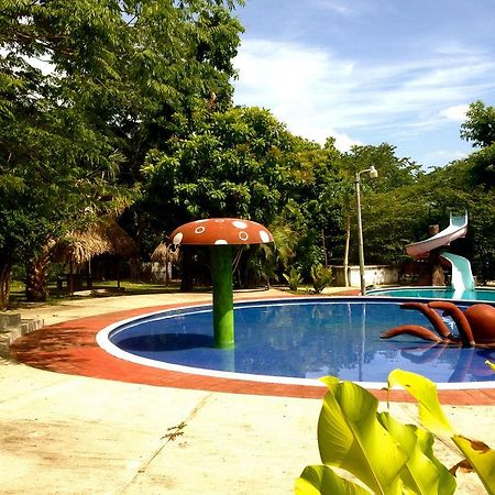 Hotel Villas Magen El Remate Exterior photo