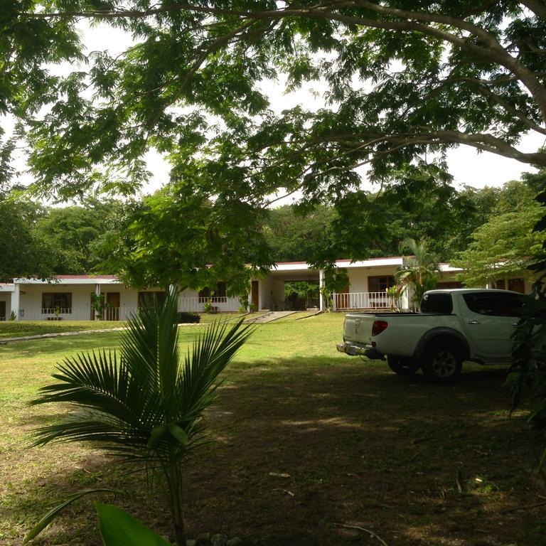 Hotel Villas Magen El Remate Exterior photo