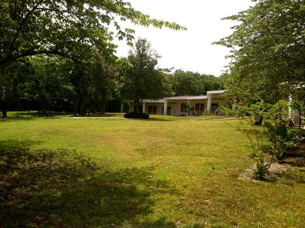 Hotel Villas Magen El Remate Exterior photo